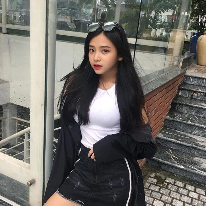 Loạt hot girl xinh đẹp nức tiếng thi đại học năm 2019