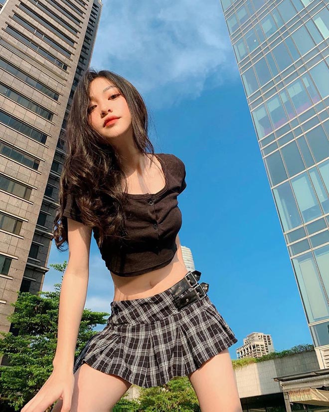 Loạt hot girl xinh đẹp nức tiếng thi đại học năm 2019